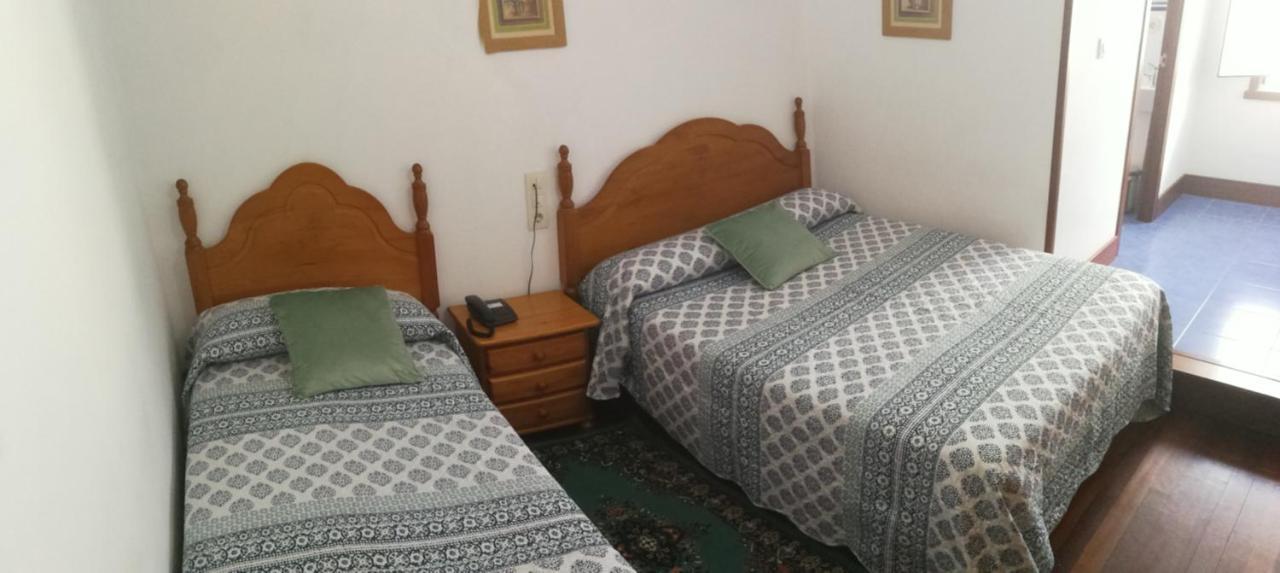 Hostal La Casilla Guitiriz Buitenkant foto